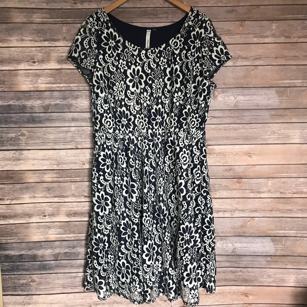 NY Collection navy white lace NWT overlay dress